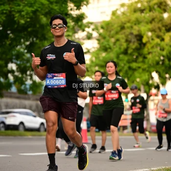 Runner Photo 4153075