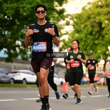 Runner Photo 4153078