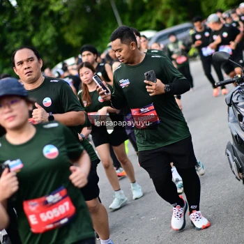 Runner Photo 4153087