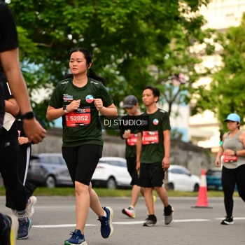 Runner Photo 4153100