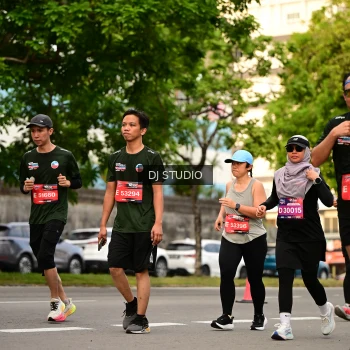 Runner Photo 4153111