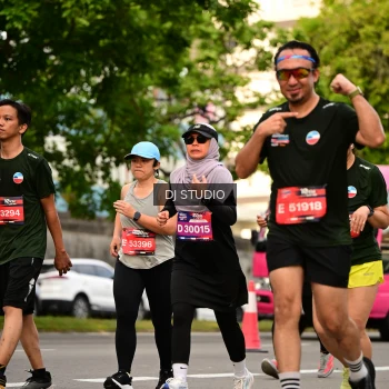 Runner Photo 4153114