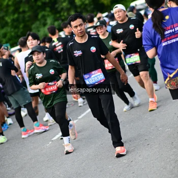 Runner Photo 4153119