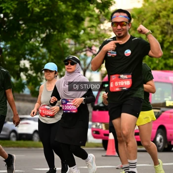 Runner Photo 4153120