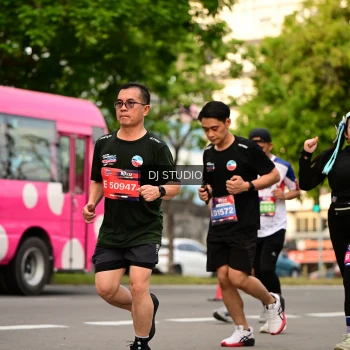 Runner Photo 4153144