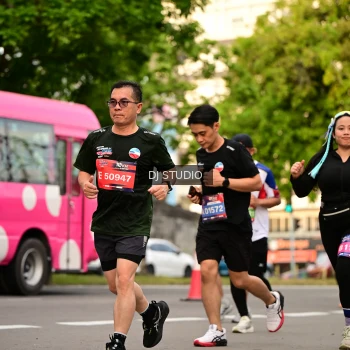 Runner Photo 4153150
