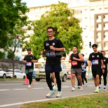 Runner Photo 4153162