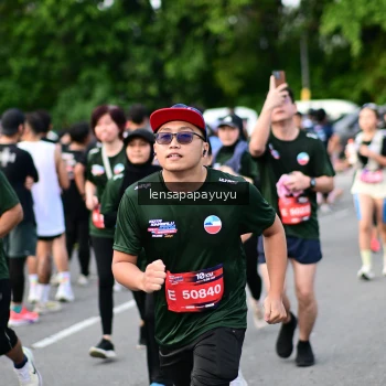 Runner Photo 4153188