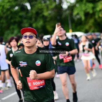 Runner Photo 4153204