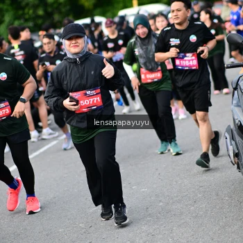 Runner Photo 4153249