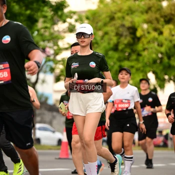 Runner Photo 4153300