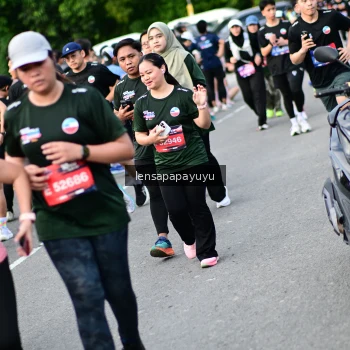 Runner Photo 4153324
