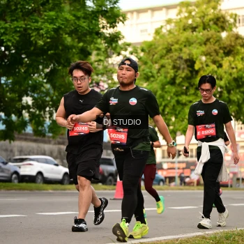 Runner Photo 4153348