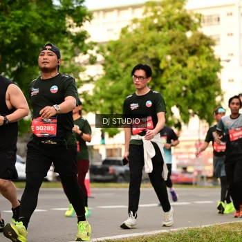 Runner Photo 4153365
