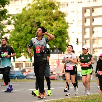 Runner Photo 4153369