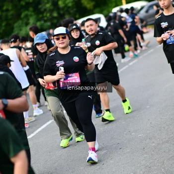 Runner Photo 4153389