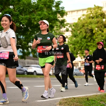 Runner Photo 4153419