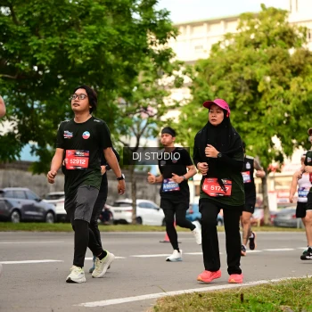 Runner Photo 4153433