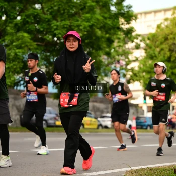 Runner Photo 4153435