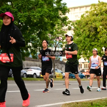 Runner Photo 4153438