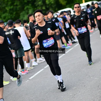 Runner Photo 4153442