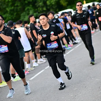 Runner Photo 4153450