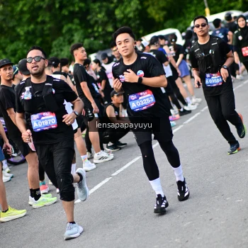 Runner Photo 4153451