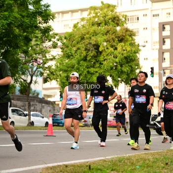 Runner Photo 4153453