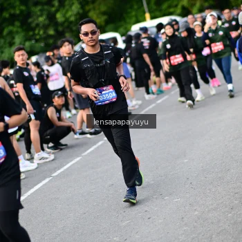 Runner Photo 4153454