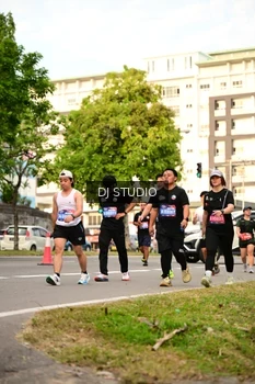 Runner Photo 4153455