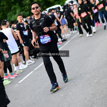 Runner Photo 4153463