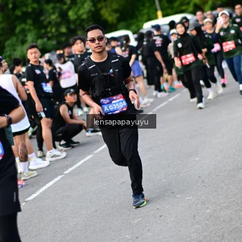 Runner Photo 4153474