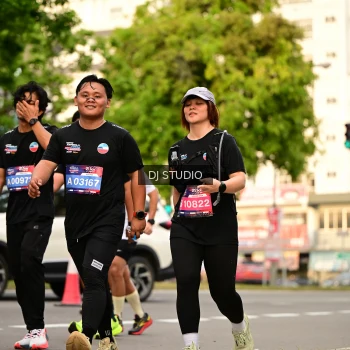 Runner Photo 4153487