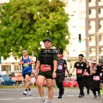 Runner Photo 4153495