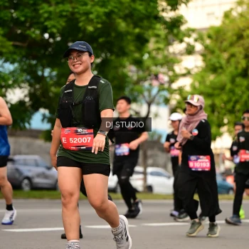 Runner Photo 4153499