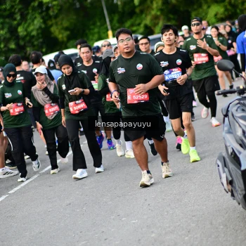Runner Photo 4153506