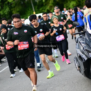Runner Photo 4153512