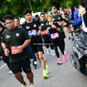 Runner Photo 4153536