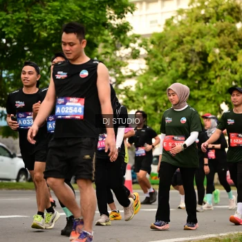 Runner Photo 4153563