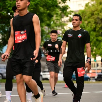 Runner Photo 4153599