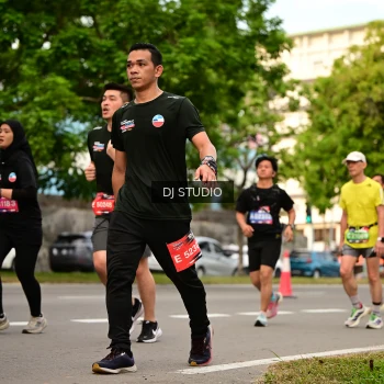 Runner Photo 4153615