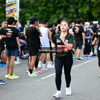 Runner Photo 4153617