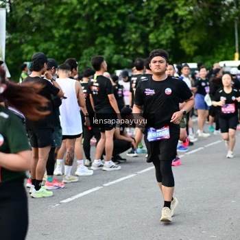 Runner Photo 4153633