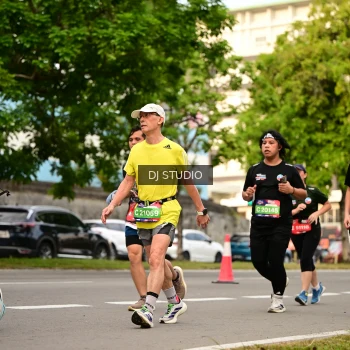 Runner Photo 4153637
