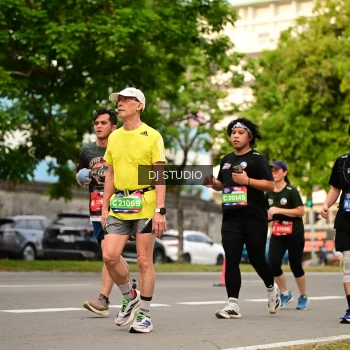 Runner Photo 4153641