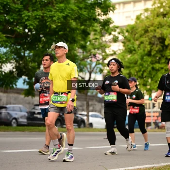 Runner Photo 4153643