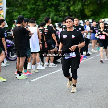 Runner Photo 4153655