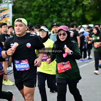 Runner Photo 4153680