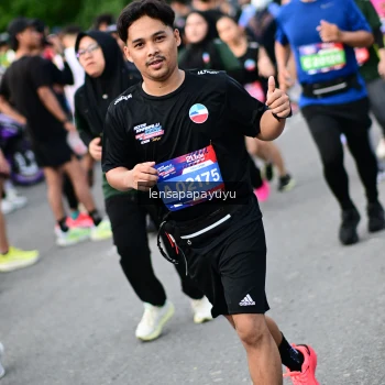 Runner Photo 4153715