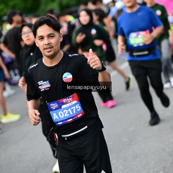 Runner Photo 4153725